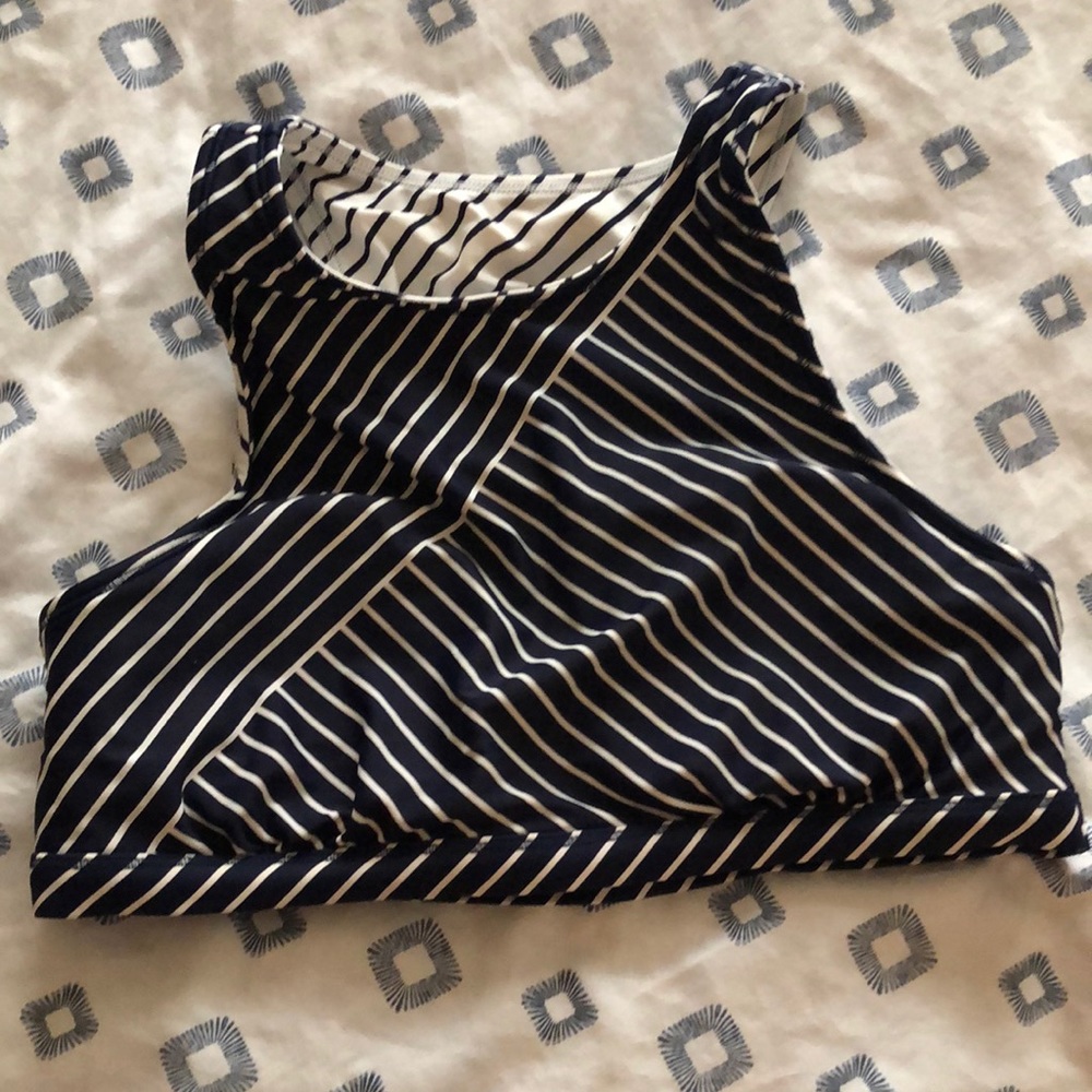 Athleta Cropped Swim Top